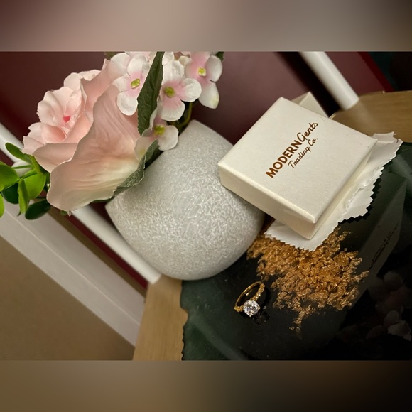 Modern Gents - The Sofia Rose Gold Vintage - Size 4 - Picture 5 of 11